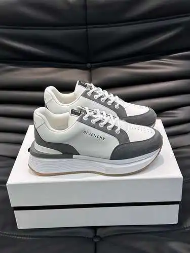 Zapatos de hombre Givenchy Código: 0414C00 Talla: 38-44 (45 personalizados)