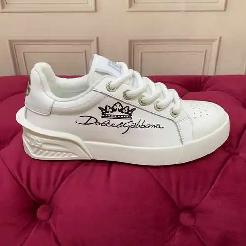 Zapatos Dolce & Gabbana Hombre y Mujer Código: 0410C60 Talla: Mujer 35-41 Hombre 39-45 Tallas Es