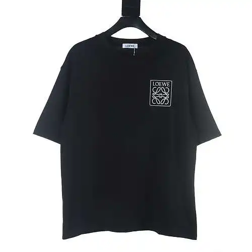 LE/Luo Yiwei three-dimensional embossed four-leaf clover short-sleeved T-shirt