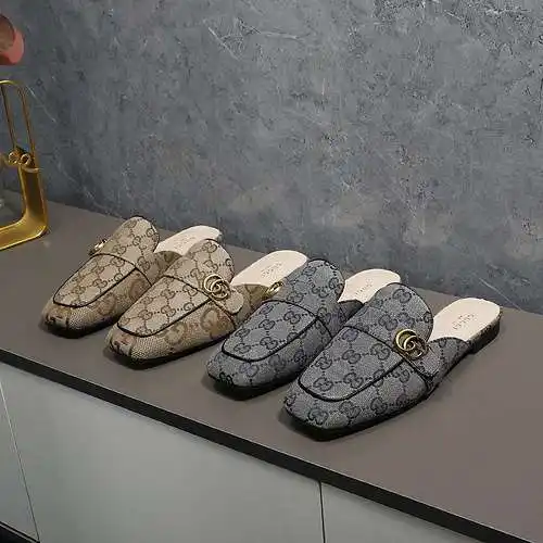 Zapatos de mujer GUCCI Código: 0415B40 Talla: 35-40 (41 por encargo, no reembolsable)