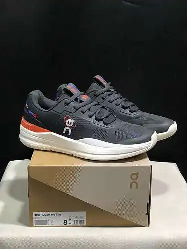 naranja blanco y negro