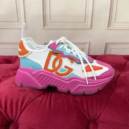 Zapatos Dolce & Gabbana Hombre y Mujer Código: 0410C60 Talla: Mujer 35-41 Hombre 39-45 Tallas Es