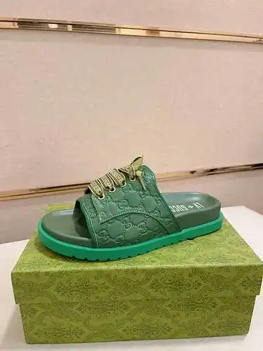 Zapatos de hombre de marca compartida* Gucci LV Código: 0324B00 Talla: 38-44