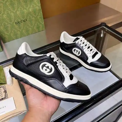 Zapatos GUCCI para hombre y mujer Código: 0415C00 Talla: Mujer 35-40 / Hombre 39-45