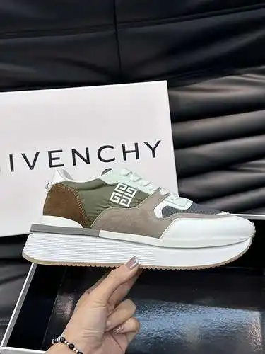 Zapatos de hombre Givenchy Código: 0414C00 Talla: 38-44 (45 personalizados)