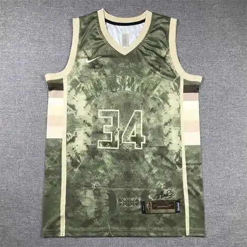 2023 Edición MVP Bucks No. 34 Giannis Antetokounmpo Amarillo