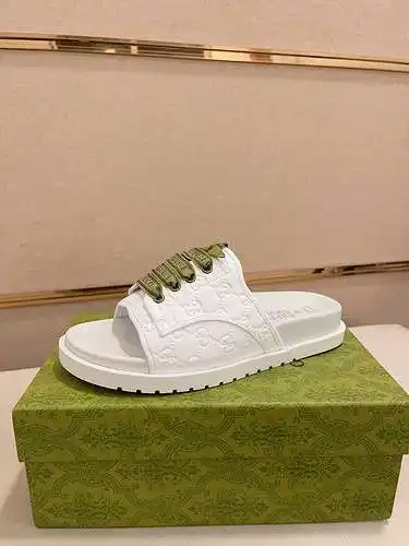 Zapatos de hombre de marca compartida* Gucci LV Código: 0324B00 Talla: 38-44