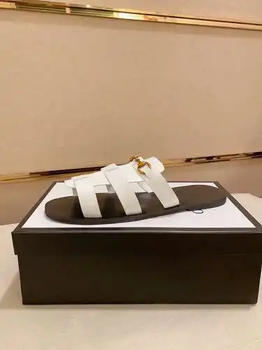 Zapatos de hombre GUCCI Código: 0327A70 Talla: 38-44