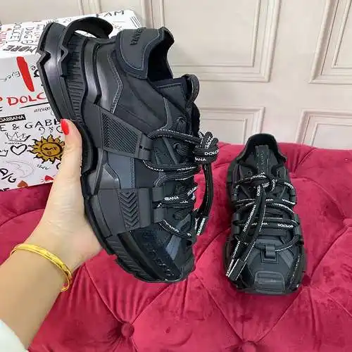 Zapatos Dolce & Gabbana para hombre y mujer Código: 0410D70 Talla: Mujer 35-41 Hombre 39-45 Tall
