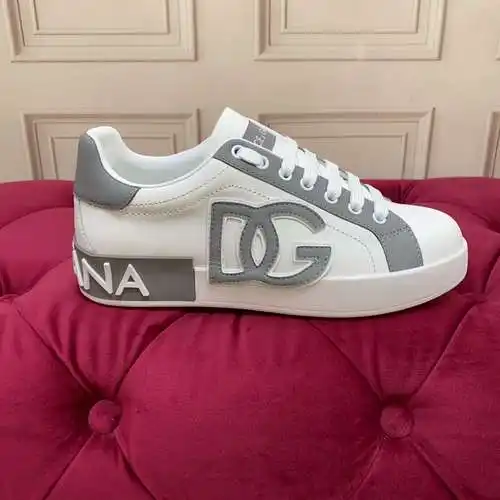 Zapatos Dolce & Gabbana Hombre y Mujer Código: 0410C40 Talla: Mujer 35-41 Hombre 39-45 Tallas Es