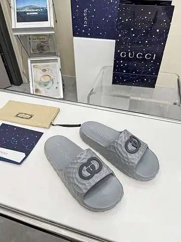Zapatos GUCCI para hombre y mujer Código: 0411B00 Talla: Mujer 35-40 Hombre 39-45