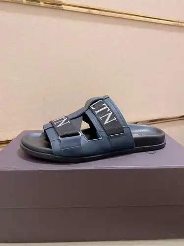Zapatos de hombre Valentino Código: 0313B70 Talla: 38-45 (45 se puede personalizar)