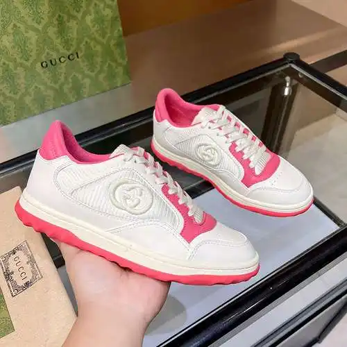 Zapatos GUCCI para hombre y mujer Código: 0415C00 Talla: Mujer 35-40 / Hombre 39-45