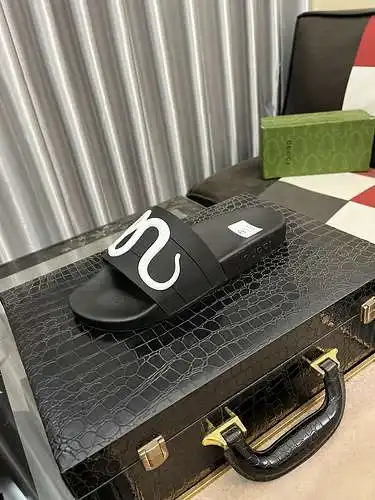 Zapatos de hombre GUCCI Código: 0310A40 Talla: 38-45 (45 se puede personalizar)