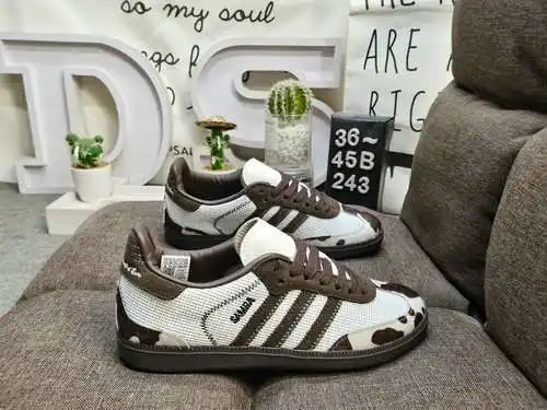 243DNotitle x AD Originals Zapatillas de samba retro conjuntas Samba Originals y la agencia creativa