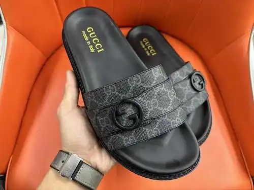 Zapatos de hombre GUCCI Código: 0415B10 Talla: 38-44