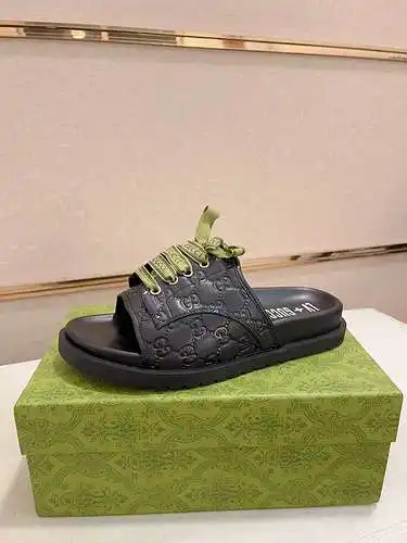 Zapatos de hombre de marca compartida* Gucci LV Código: 0324B00 Talla: 38-44