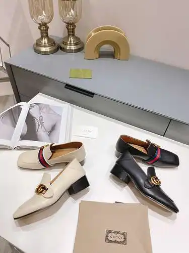 Zapatos de mujer GUCCI Código: 0415B40 Talla: 35-40 (34, 41 personalizados, no reembolsables)