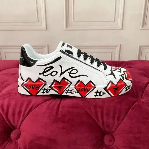 Zapatos Dolce & Gabbana Hombre y Mujer Código: 0410C60 Talla: Mujer 35-41 Hombre 39-45 Tallas Es