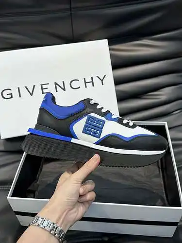 Zapatos de hombre Givenchy Código: 0414C00 Talla: 38-44 (45 personalizados)