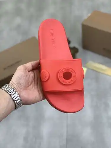 Zapatos Burberry para hombre y mujer Código: 0307A50 Talla: 36-46 (45, 46 se pueden personalizar)