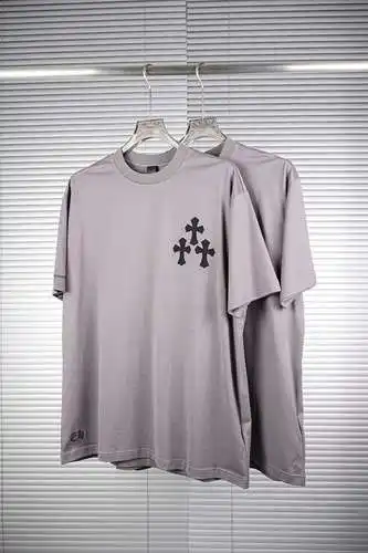 Crow Heart Cross Short Sleeve Gray