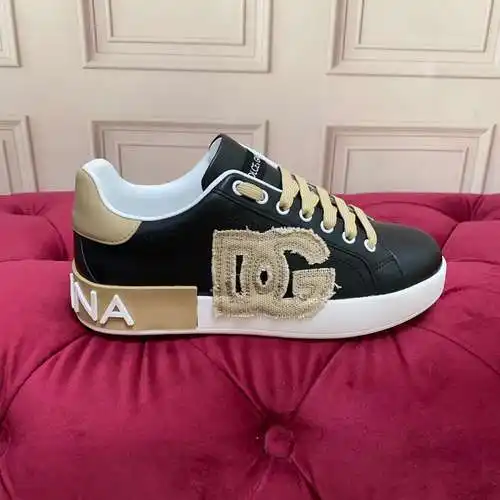 Zapatos Dolce & Gabbana Hombre y Mujer Código: 0410C40 Talla: Mujer 35-41 Hombre 39-45 Tallas Es