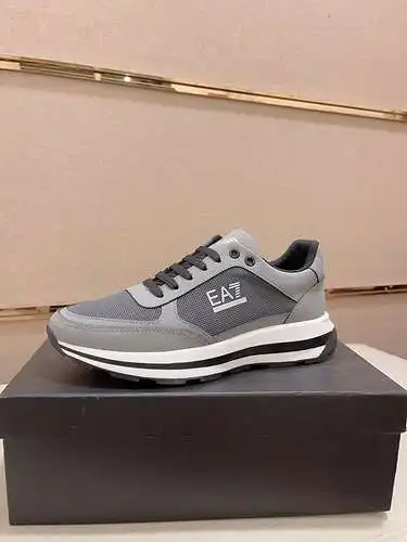 Zapatos de hombre Armani Código: 0408B50 Talla: 38-44 (se puede personalizar al 45).