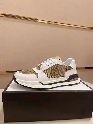 Zapatos de hombre GUCCI Código: 0408B40 Talla: 38-44