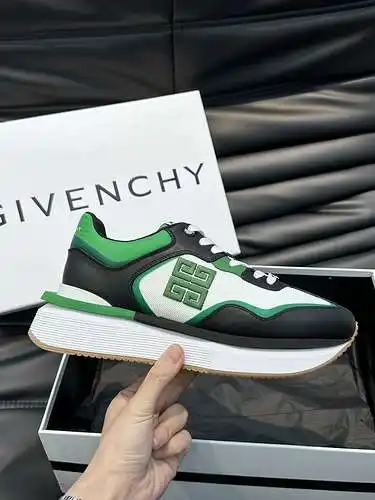 Zapatos de hombre Givenchy Código: 0414C00 Talla: 38-44 (45 personalizados)