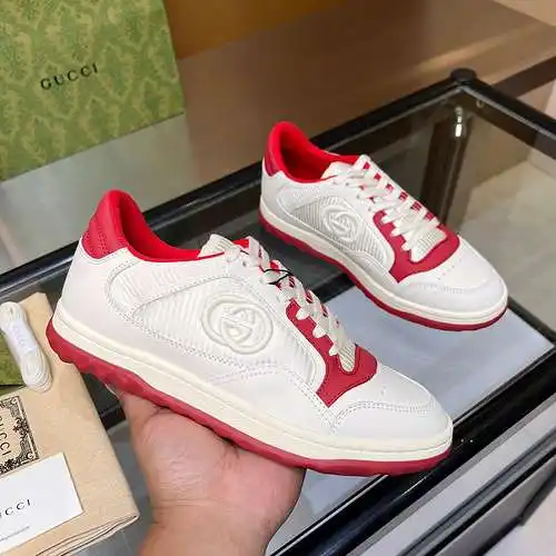 Zapatos GUCCI para hombre y mujer Código: 0415C00 Talla: Mujer 35-40 / Hombre 39-45
