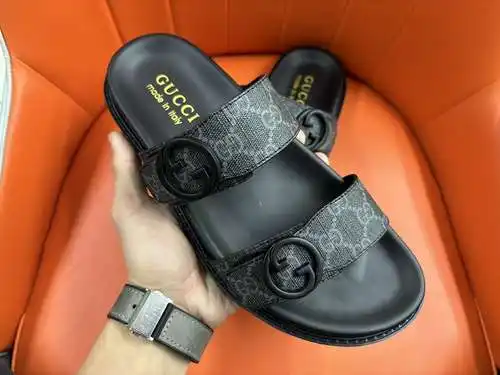Zapatos de hombre GUCCI Código: 0415B10 Talla: 38-44