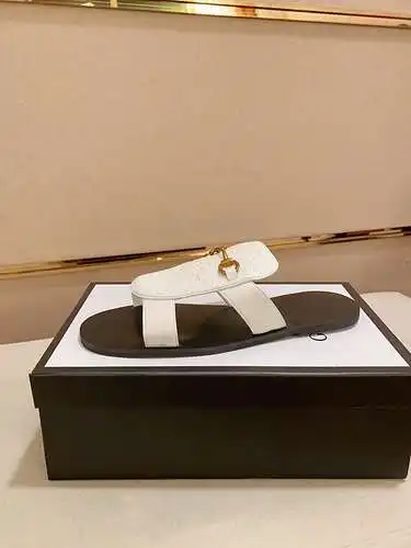 Zapatos de hombre GUCCI Código: 0327A70 Talla: 38-44