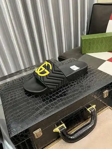 Zapatos GUCCI para hombre y mujer Código: 0302A40 Talla: 36-46 (45.46 no reembolsable)