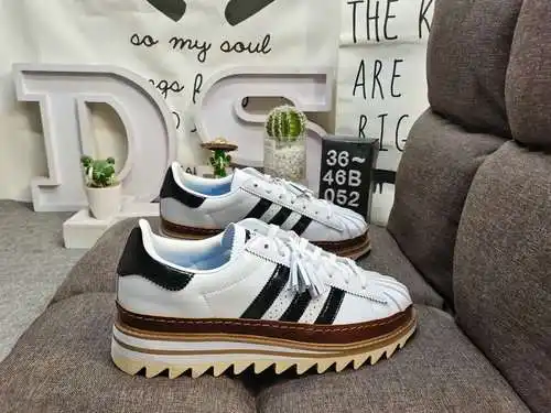 052D CLOT x Adidas originals El nuevo diseño de Superstar Edison Chen. Todo el cuerpo del calzado se