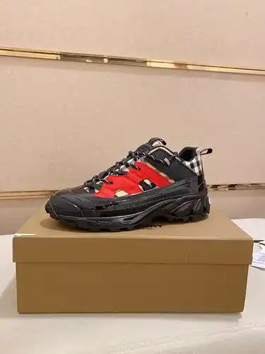 Zapatos de hombre Burberry Código: 0408C50 Talla: 38-44 (se puede personalizar a 45.46)