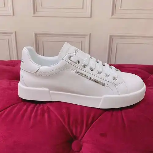 Zapatos Dolce & Gabbana Hombre y Mujer Código: 0410C40 Talla: Mujer 35-41 Hombre 39-45 Tallas Es