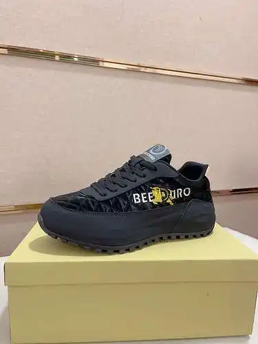 Zapatos de hombre Burberry Código: 0408B60 Talla: 38-44