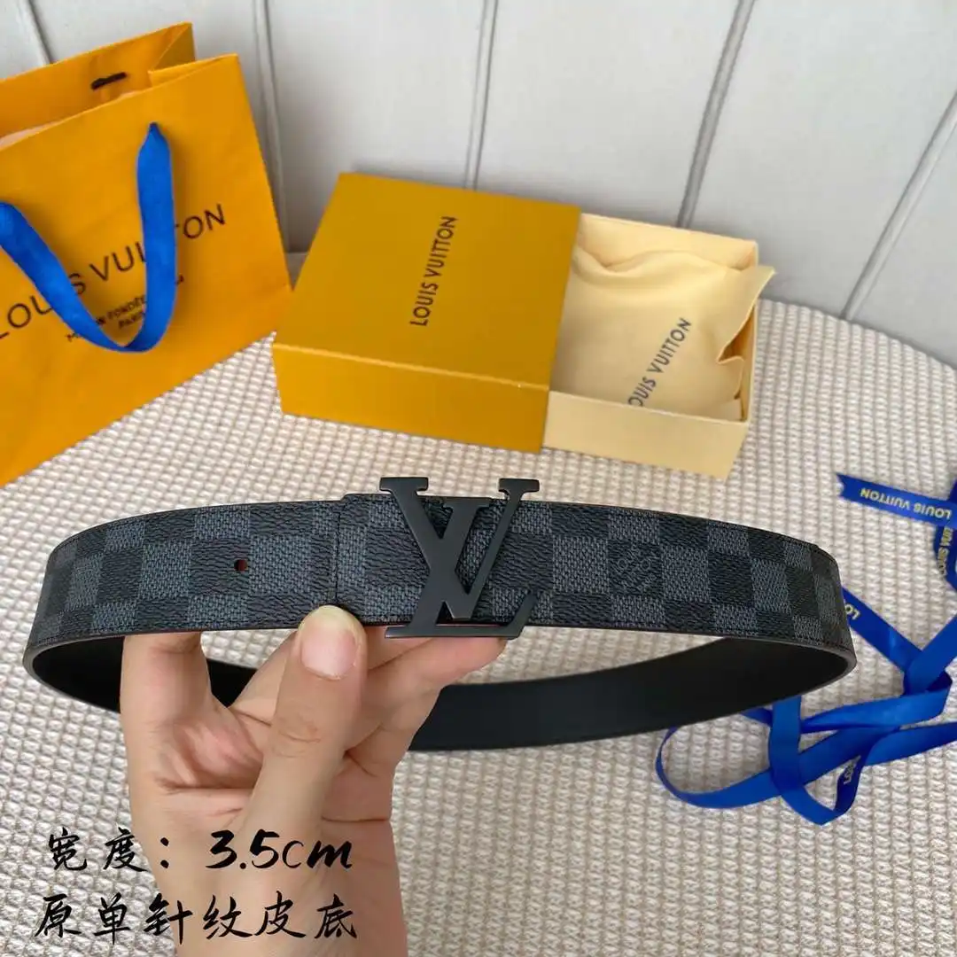 S179801250 (105).webp
