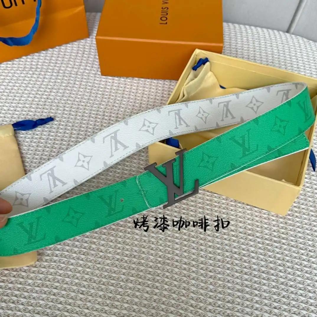 S179801250 (197).webp