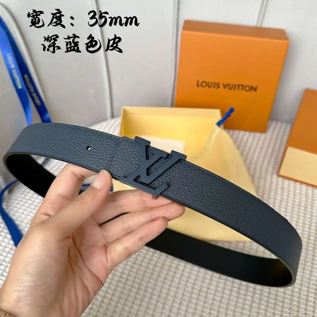 S179801250 (32).webp