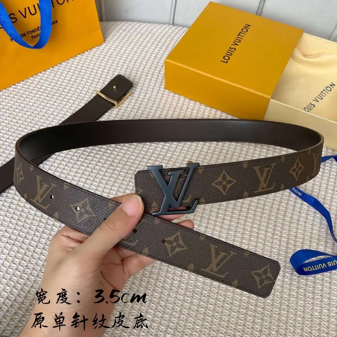 S179801250 (98).webp