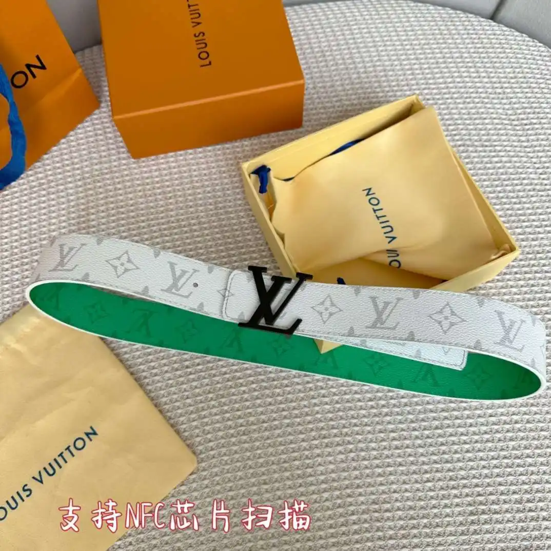S179801250 (203).webp