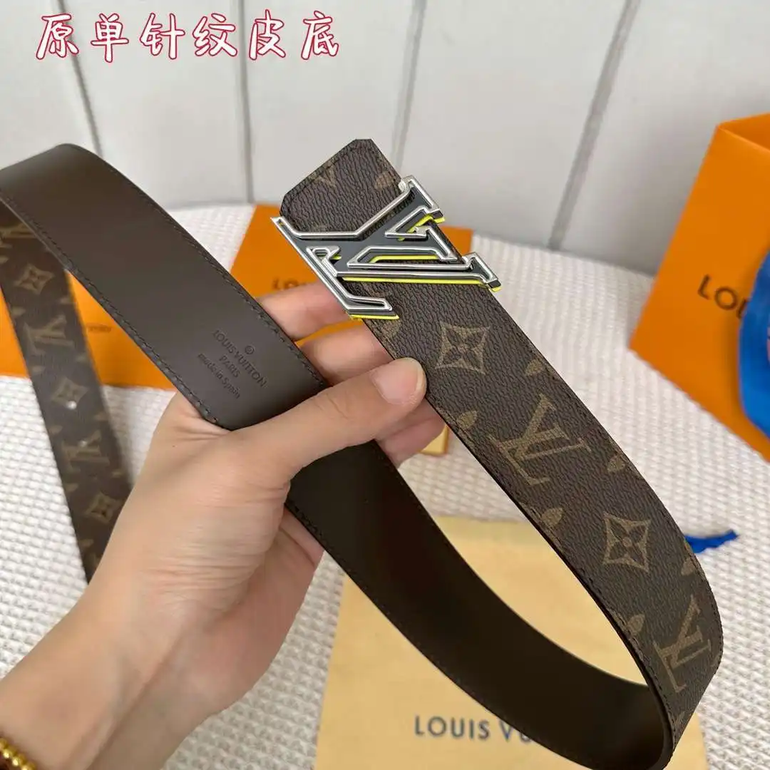 S179801250 (219).webp