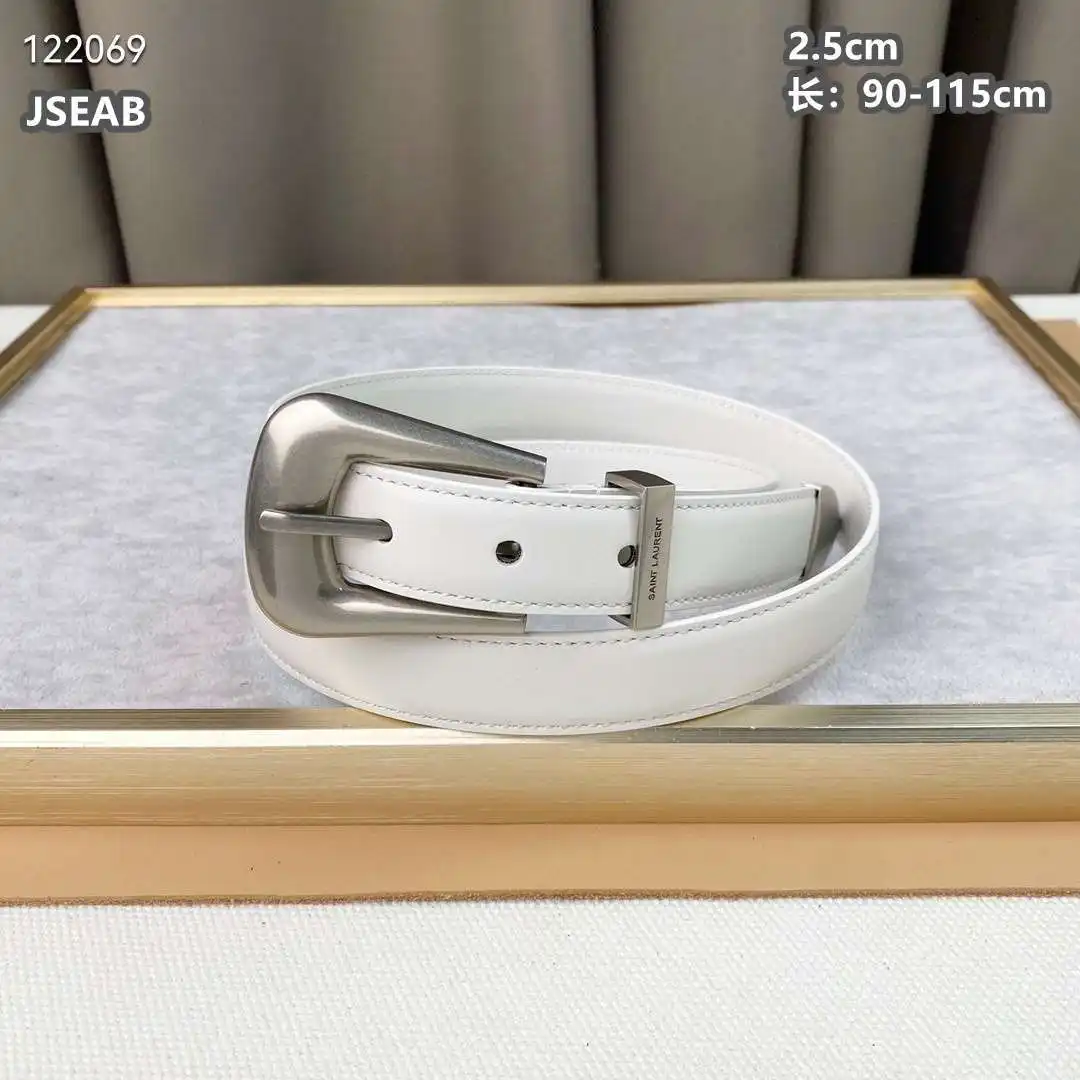 K42601150 (15).webp