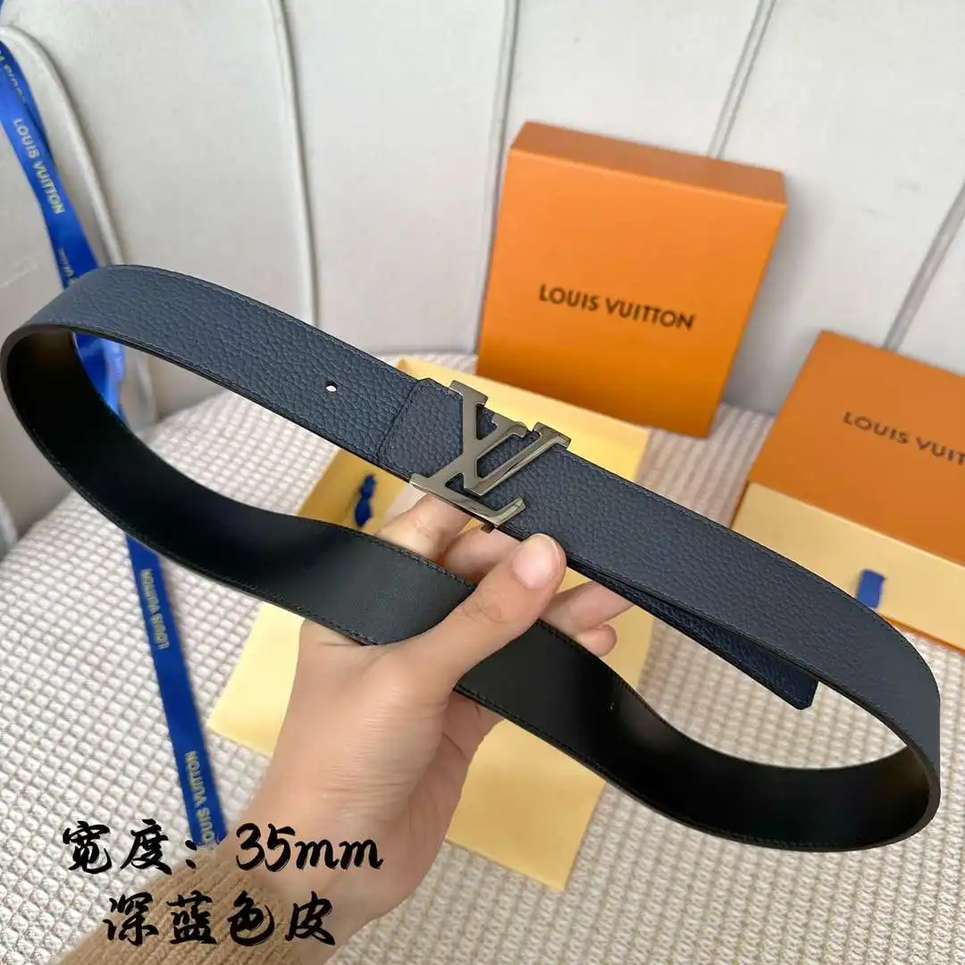 S179801250 (42).webp