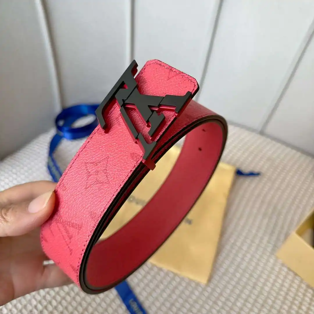 S179801250 (176).webp