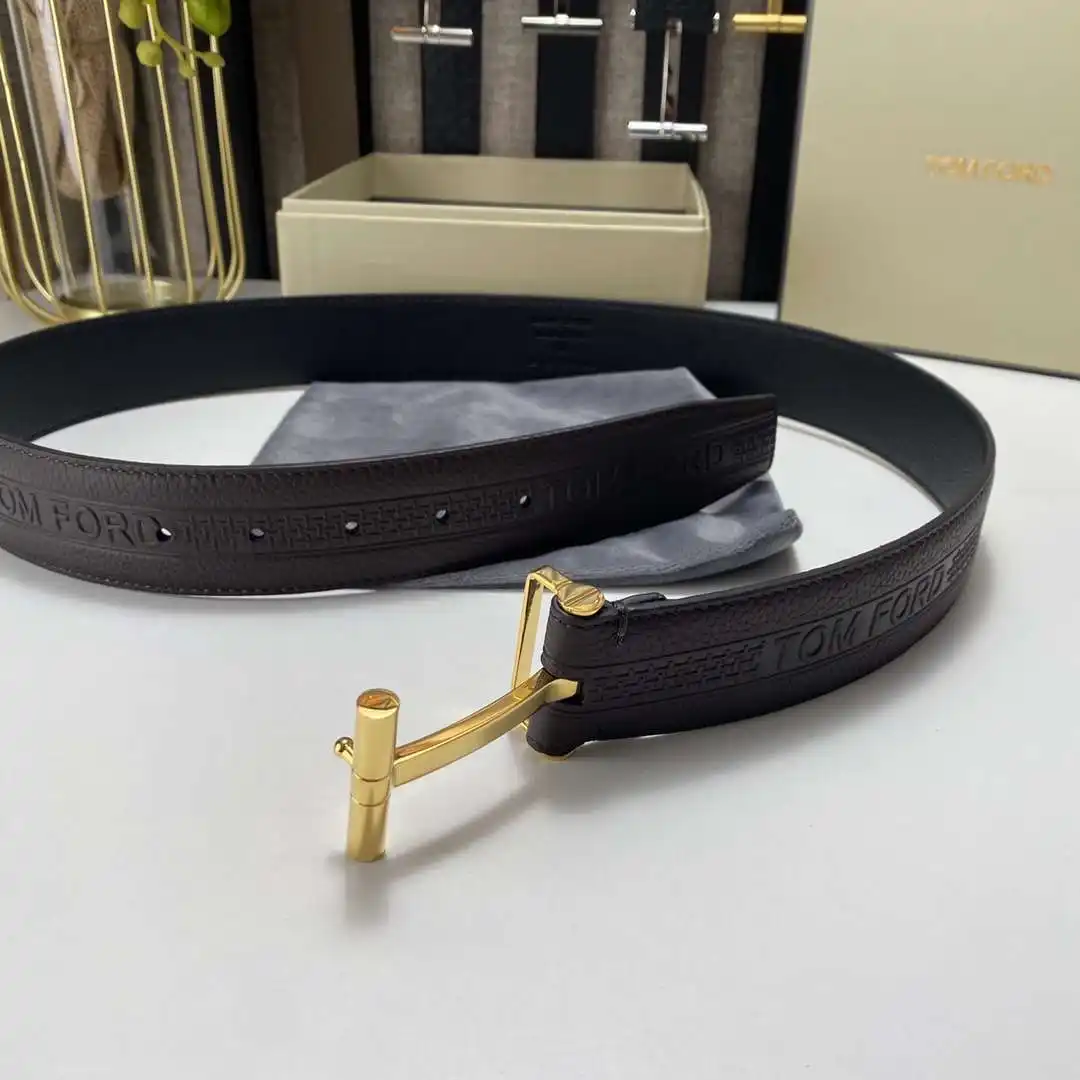 HR001250 (10).webp