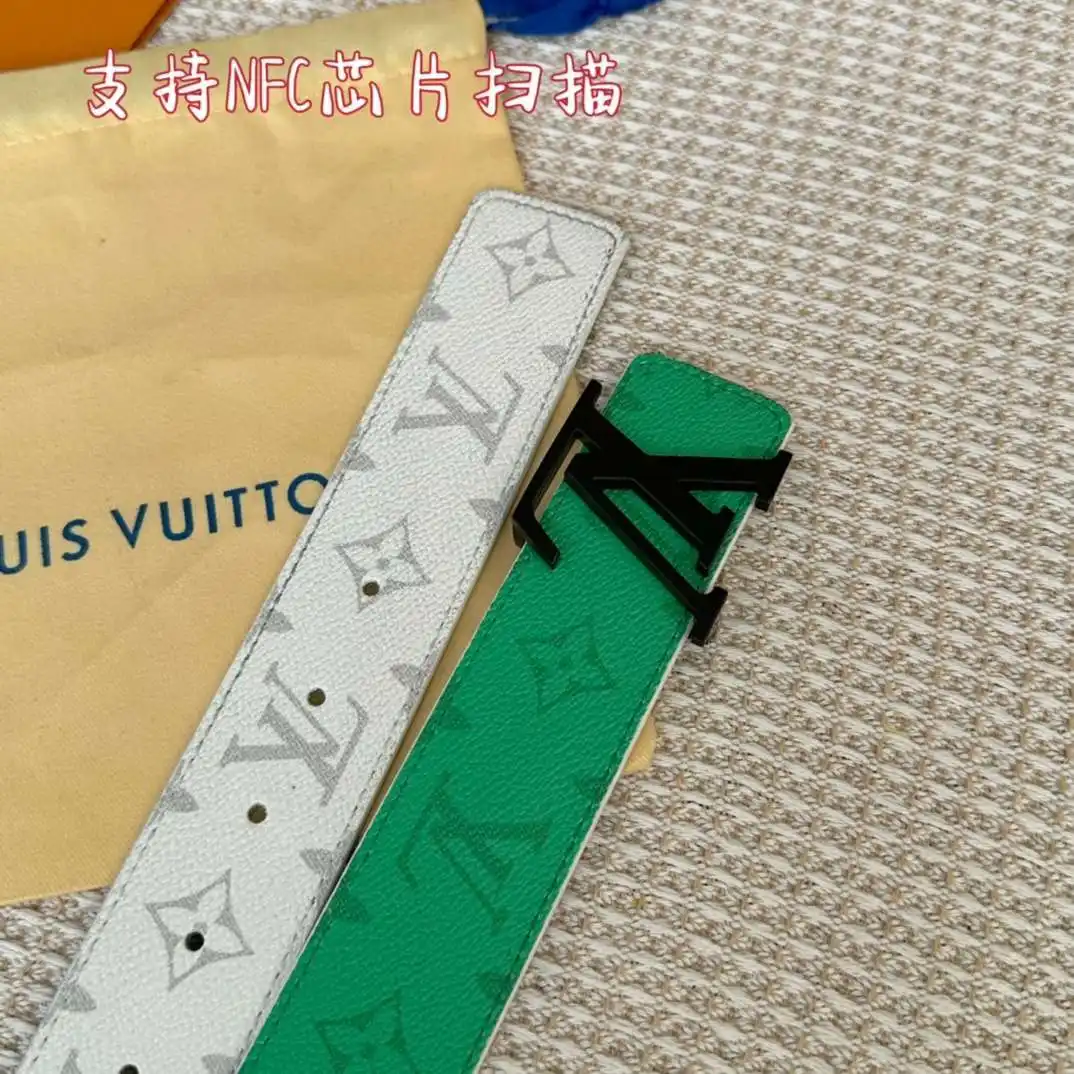 S179801250 (200).webp