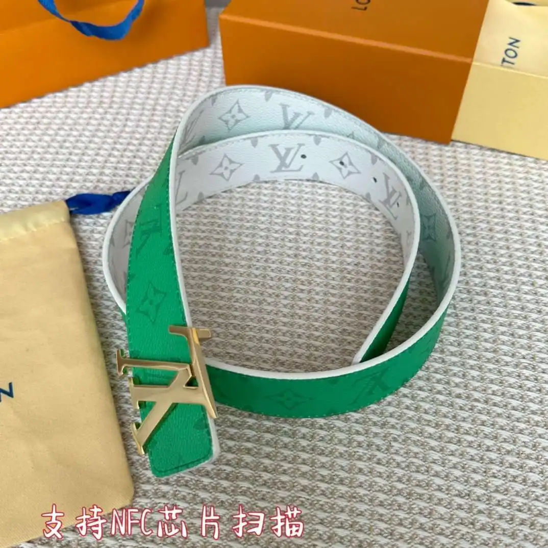 S179801250 (190).webp